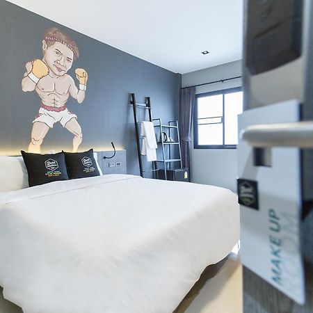 Dent Station Resident Hotell Phuket Exteriör bild