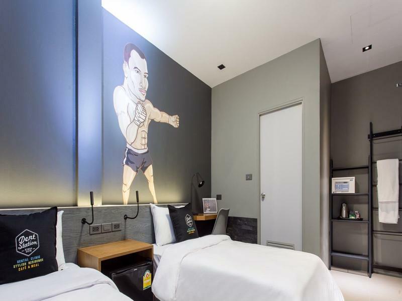 Dent Station Resident Hotell Phuket Exteriör bild