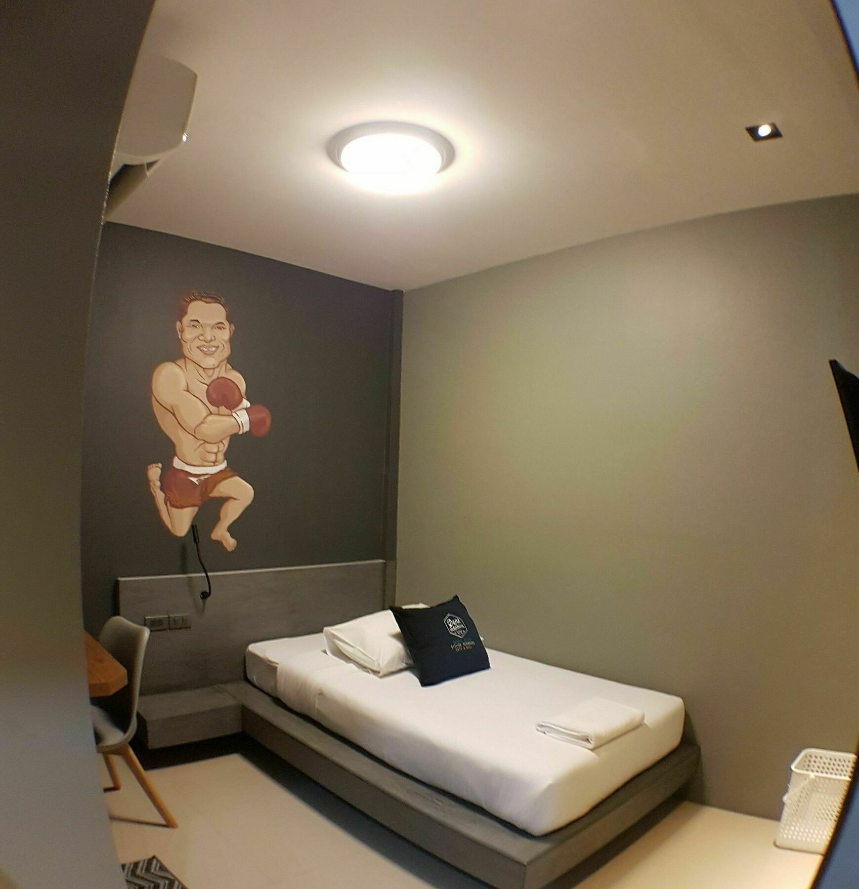 Dent Station Resident Hotell Phuket Exteriör bild